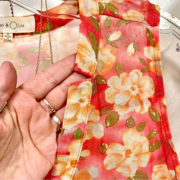 Anthropologie EDEN & OLIVIA Floral semi sheer sleeveless floral Blouse - Picture 5 of 15